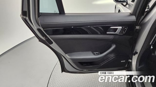 Porsche Panamera (971) 3.0 AWD 2018 — фото 25