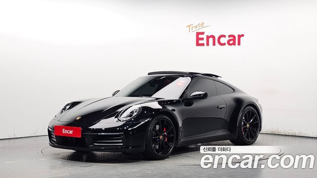 Porsche 911 (992) Carrera 4S
