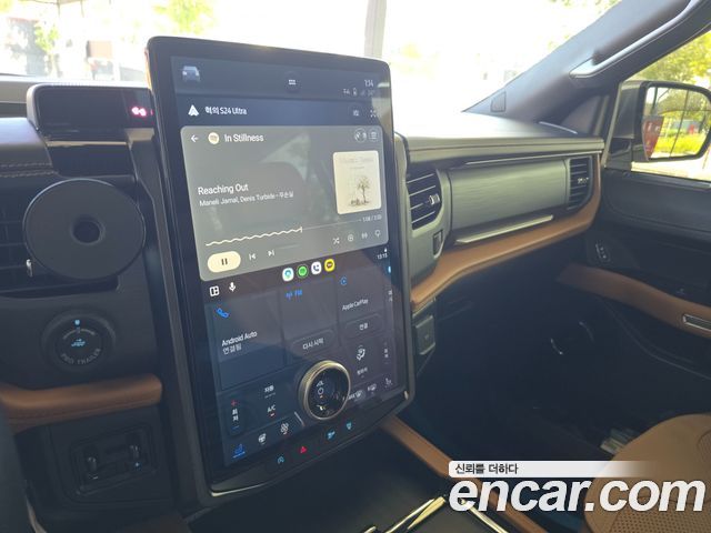 Ford Expedition Platinum 4WD 7Seater 2022 — фото 15