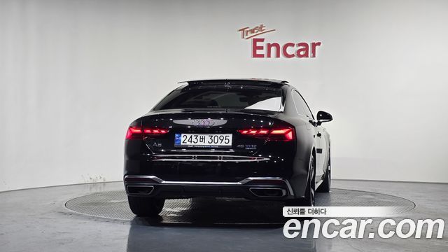 Audi A5 (F5) 40 TDI Quattro Premium Coupe 2023 — фото 4