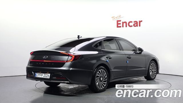 Hyundai Sonata Hybrid (DN8) Inspiration 2022 — фото 2