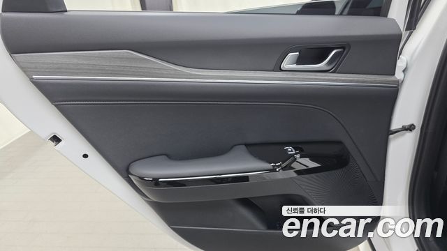 Kia K5 (III) 2.0 Noblesse 2025 — фото 25
