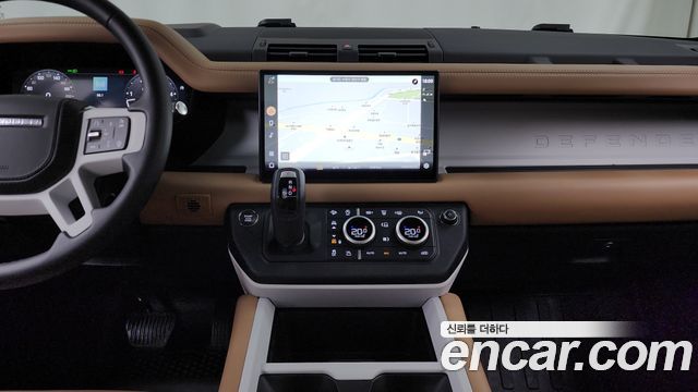 Land Rover Defender (L663) 110 D300 X-Dynamic HSE 2025 — фото 18