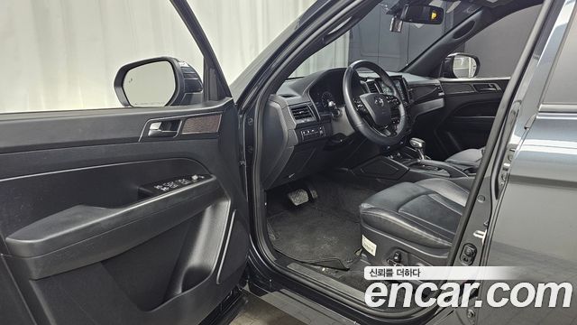 KG Mobility (SsangYong) Rexton Sports Khan Diesel 2.2 2WD Prestige 2022 — фото 10