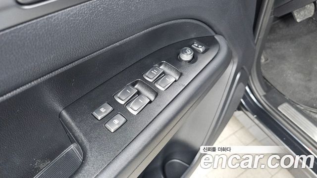 KG Mobility (SsangYong) Rexton Sports Khan Diesel 2.2 2WD Prestige 2022 — фото 14