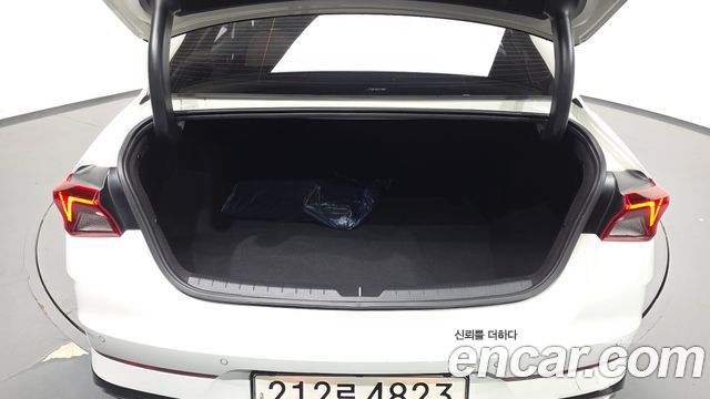 Kia K5 (III) 2.0 Noblesse 2022 — фото 20