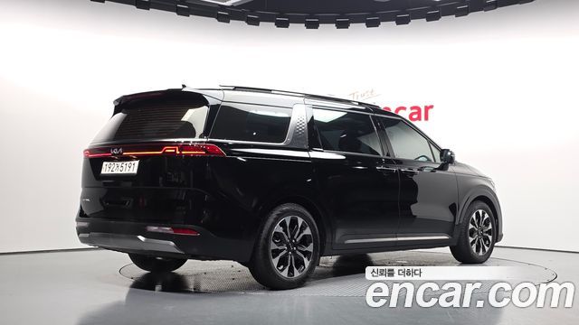 Kia Carnival (IV) Gasoline 9-Seater Signature 2023 — фото 2
