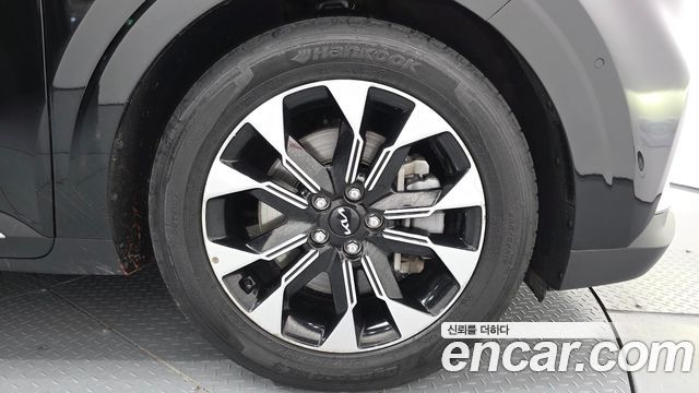 Kia Carnival (IV) Gasoline 9-Seater Signature 2023 — фото 5