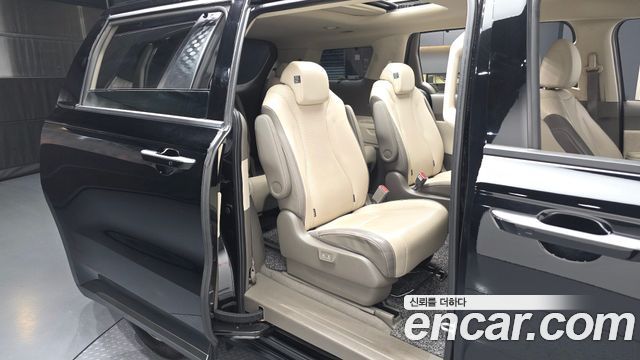 Kia Carnival (IV) Gasoline 9-Seater Signature 2023 — фото 21