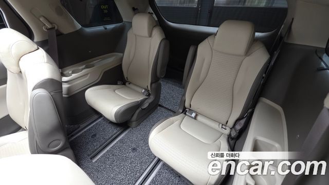 Kia Carnival (IV) Gasoline 9-Seater Signature 2023 — фото 23