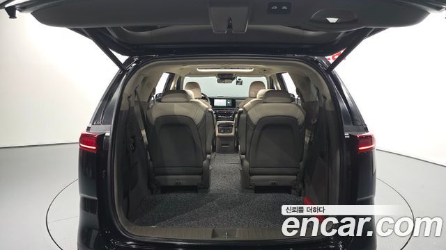 Kia Carnival (IV) Gasoline 9-Seater Signature 2023 — фото 24