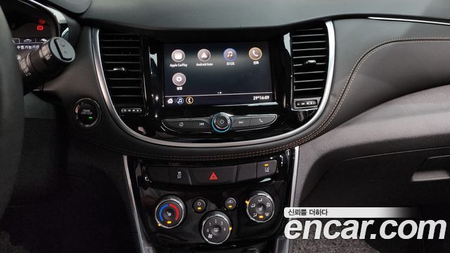 Chevrolet Trax 1.4 Red Line Premier 2022 — фото 13