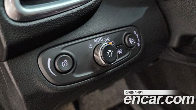 Chevrolet Trax 1.4 Red Line Premier 2022 — фото 16