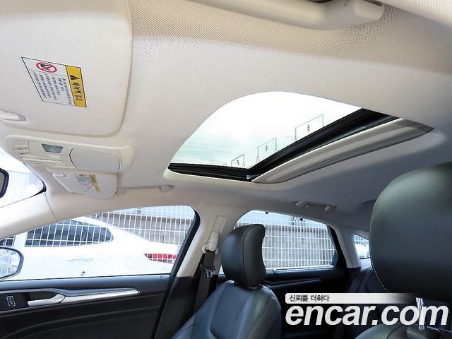 Ford Mondeo (IV) 2.0 Titanium 2016 — фото 21