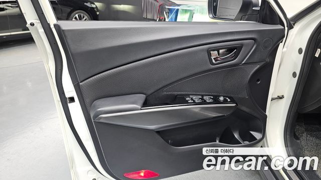 KG Mobility (SsangYong) Very New Tivoli Diesel 1.6 2WD V5 2020 — фото 24