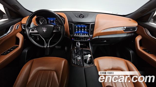 Maserati Levante 3.0 AWD 2020 — фото 7