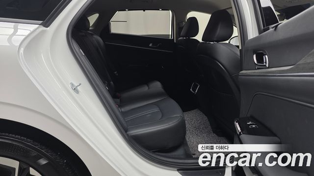 Kia K5 (III) 2.0 Noblesse 2025 — фото 11