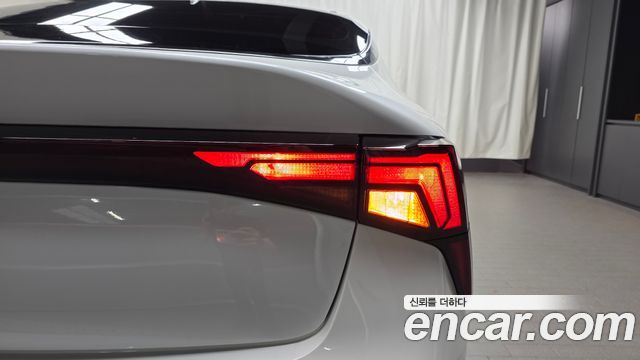 Kia K5 (III) 2.0 Noblesse 2025 — фото 23