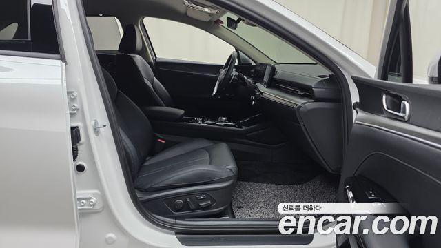 Kia K5 (III) 2.0 Noblesse 2025 — фото 26