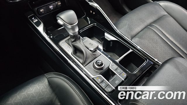 Kia Sorento (IV) Gasoline 2.5T 2WD Trendy 2023 — фото 9
