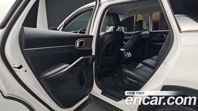 Kia Sorento (IV) Gasoline 2.5T 2WD Trendy 2023 — фото 12