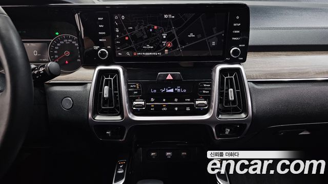 Kia Sorento (IV) Gasoline 2.5T 2WD Trendy 2023 — фото 15