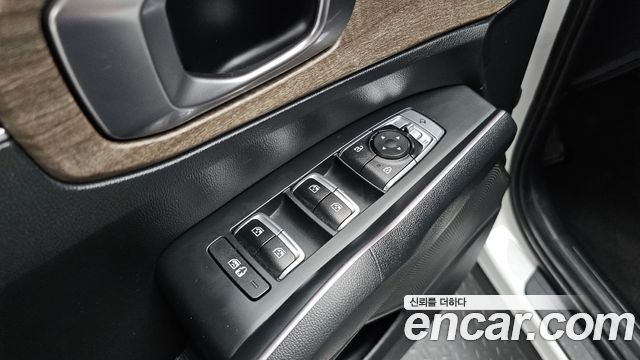 Kia Sorento (IV) Gasoline 2.5T 2WD Trendy 2023 — фото 30