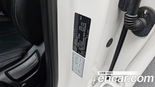 Kia Sorento (IV) Gasoline 2.5T 2WD Trendy 2023 — фото 32