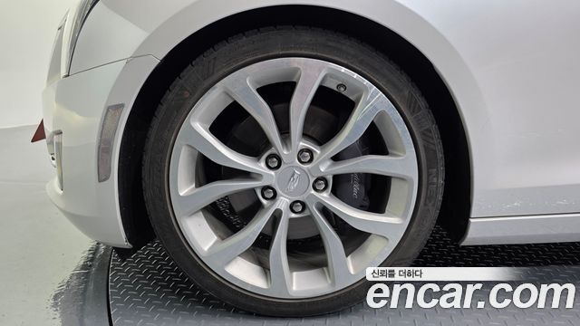 Cadillac ATS 2.0 Premium 1st 2017 — фото 5