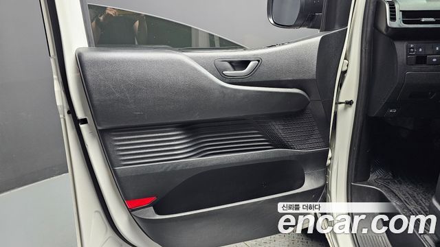 Hyundai Staria Cargo 3-Seater Smart 2023 — фото 24