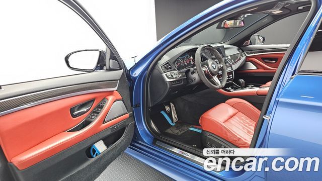 BMW M5 (F10) M5 Sedan 2016 — фото 10