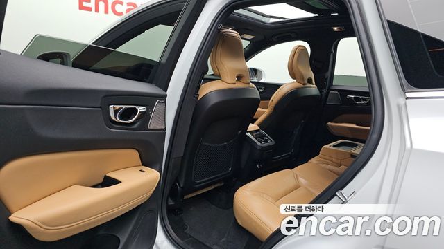 Volvo XC60 (II) D5 Inscription 2020 — фото 11