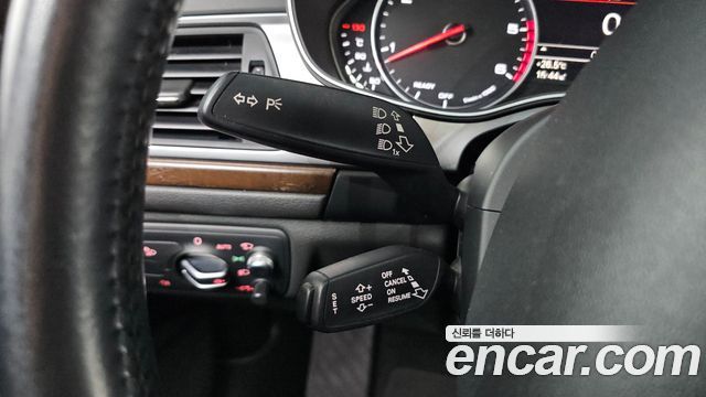 Audi A6 40 TDI Quattro C7 2016 — фото 16