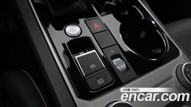 Volkswagen Touareg (III) 3.0 TDI Prestige 2020 — фото 9