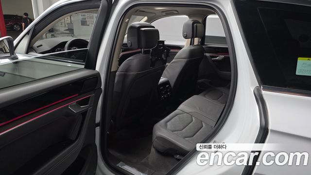 Volkswagen Touareg (III) 3.0 TDI Prestige 2020 — фото 11