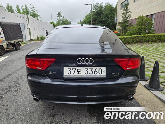 Audi A7 3.0 TFSI Quattro Entry 4G 2012 — фото 4