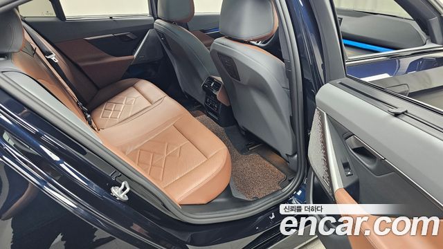 BMW 5 Series (G60) 530i xDrive M Sport 2024 — фото 12