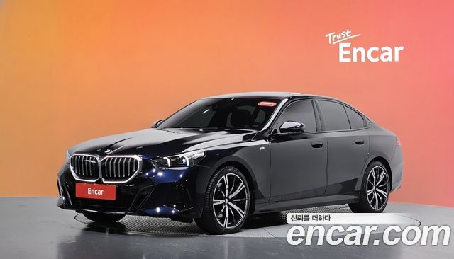 BMW 5 Series (G60) 530i xDrive M Sport 2024 — фото 1