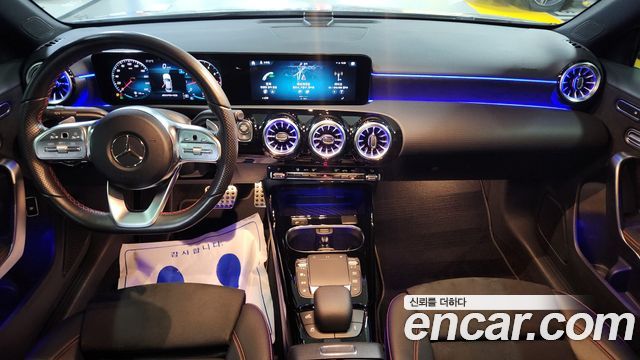 Mercedes-Benz A-Class (W177) AMG A35 4MATIC Sedan 2021 — фото 7