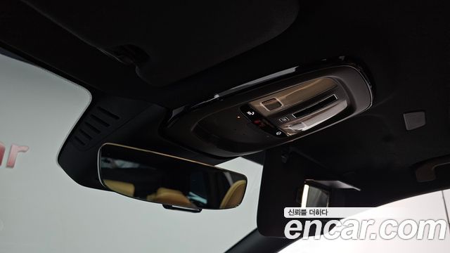 Volvo V60 Cross Country (II) B5 Ultra AWD 2025 — фото 17