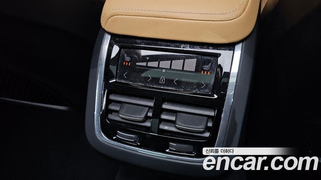 Volvo V60 Cross Country (II) B5 Ultra AWD 2025 — фото 19