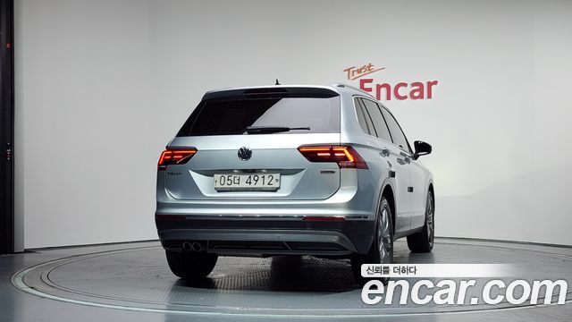 Volkswagen Tiguan (II) 2.0 TDI 4Motion Prestige 2018 — фото 4