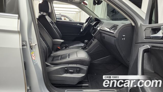 Volkswagen Tiguan (II) 2.0 TDI 4Motion Prestige 2018 — фото 11