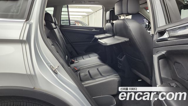 Volkswagen Tiguan (II) 2.0 TDI 4Motion Prestige 2018 — фото 12