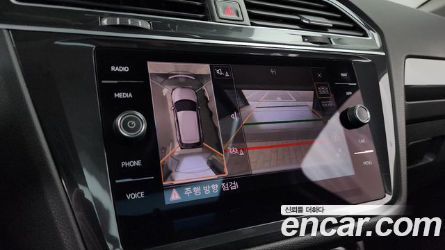 Volkswagen Tiguan (II) 2.0 TDI 4Motion Prestige 2018 — фото 15