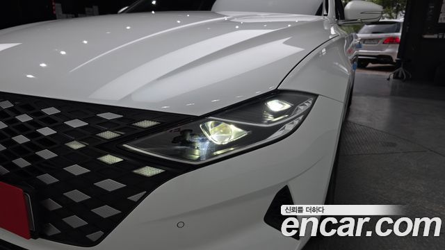 Hyundai Grandeur Hybrid (IG) Le Blanc 2022 — фото 22