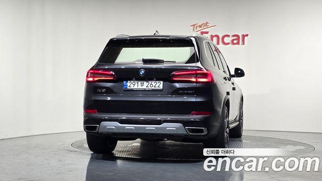 BMW X5 (G05) xDrive 40i xLine 2023 — фото 4