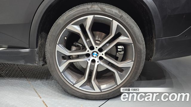 BMW X5 (G05) xDrive 40i xLine 2023 — фото 21