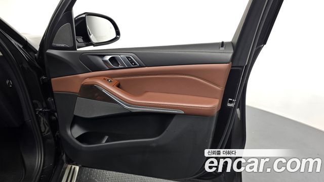 BMW X5 (G05) xDrive 40i xLine 2023 — фото 24
