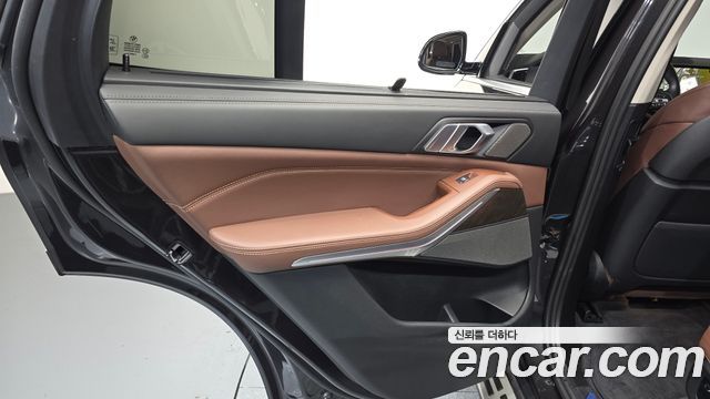 BMW X5 (G05) xDrive 40i xLine 2023 — фото 25